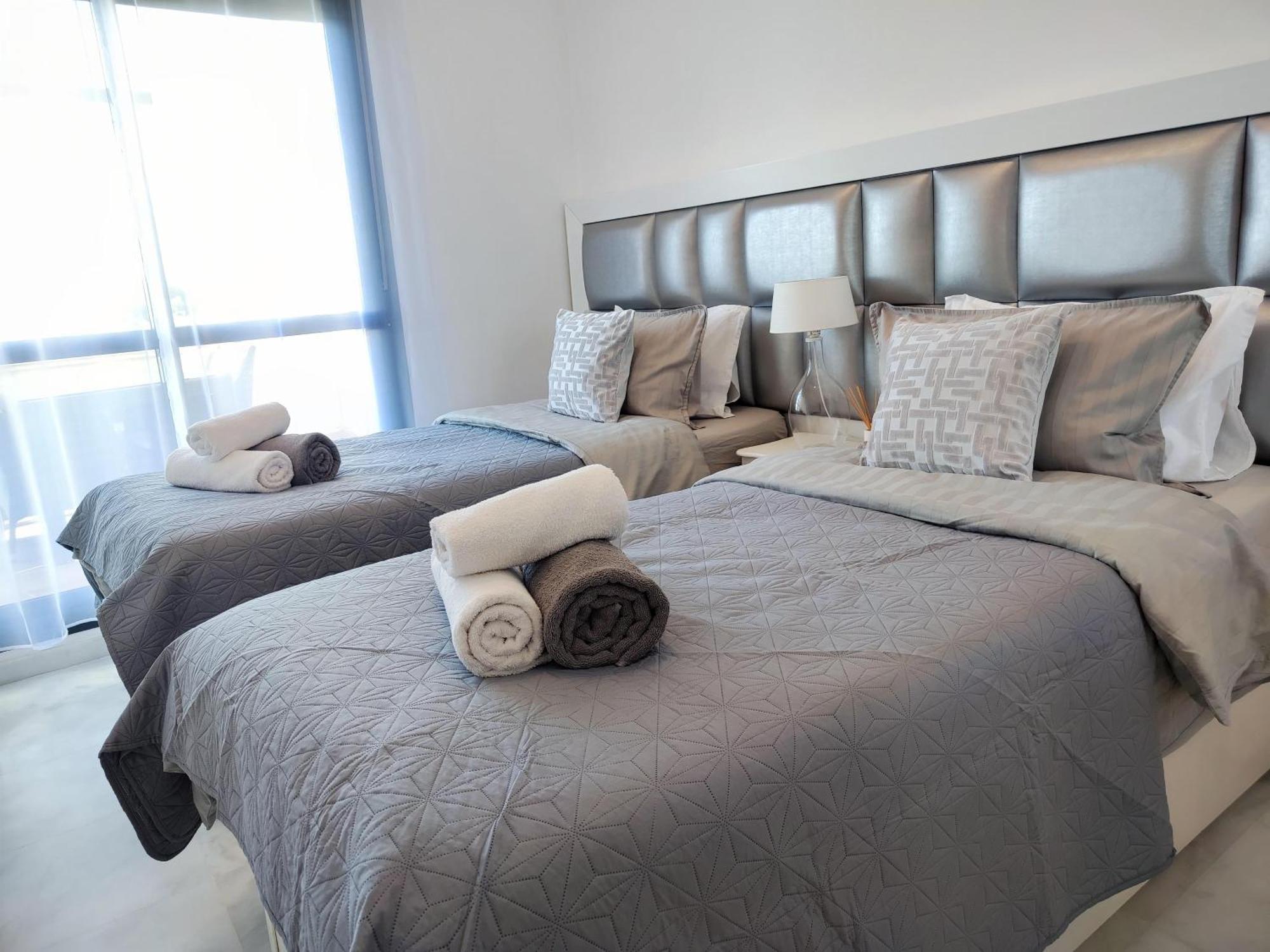 에스테포나 Luxury Duplex Infinity Pool Ehhouse 아파트 외부 사진